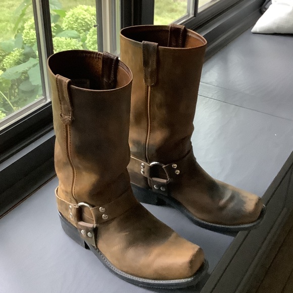 Men's Western Harness Boots in Distressed Brown - Picture 1 of 4